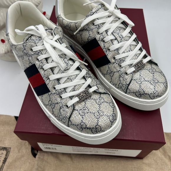 Men’s Gucci, Ace GG supreme sneakers with web stripe size 9 made in Italy - Picture 3 of 11